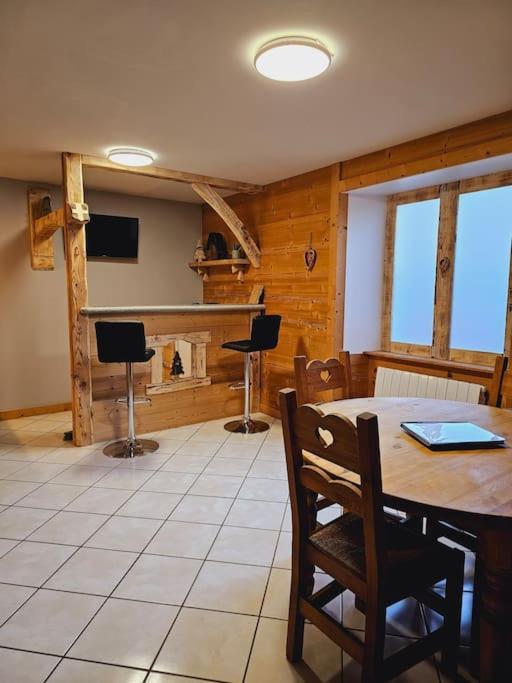 Вилла Le Banc Des Seilles Bonvillard Экстерьер фото